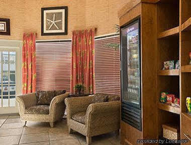 Hotel Howard Johnson By Wyndham Ocean Oceanfront 2*