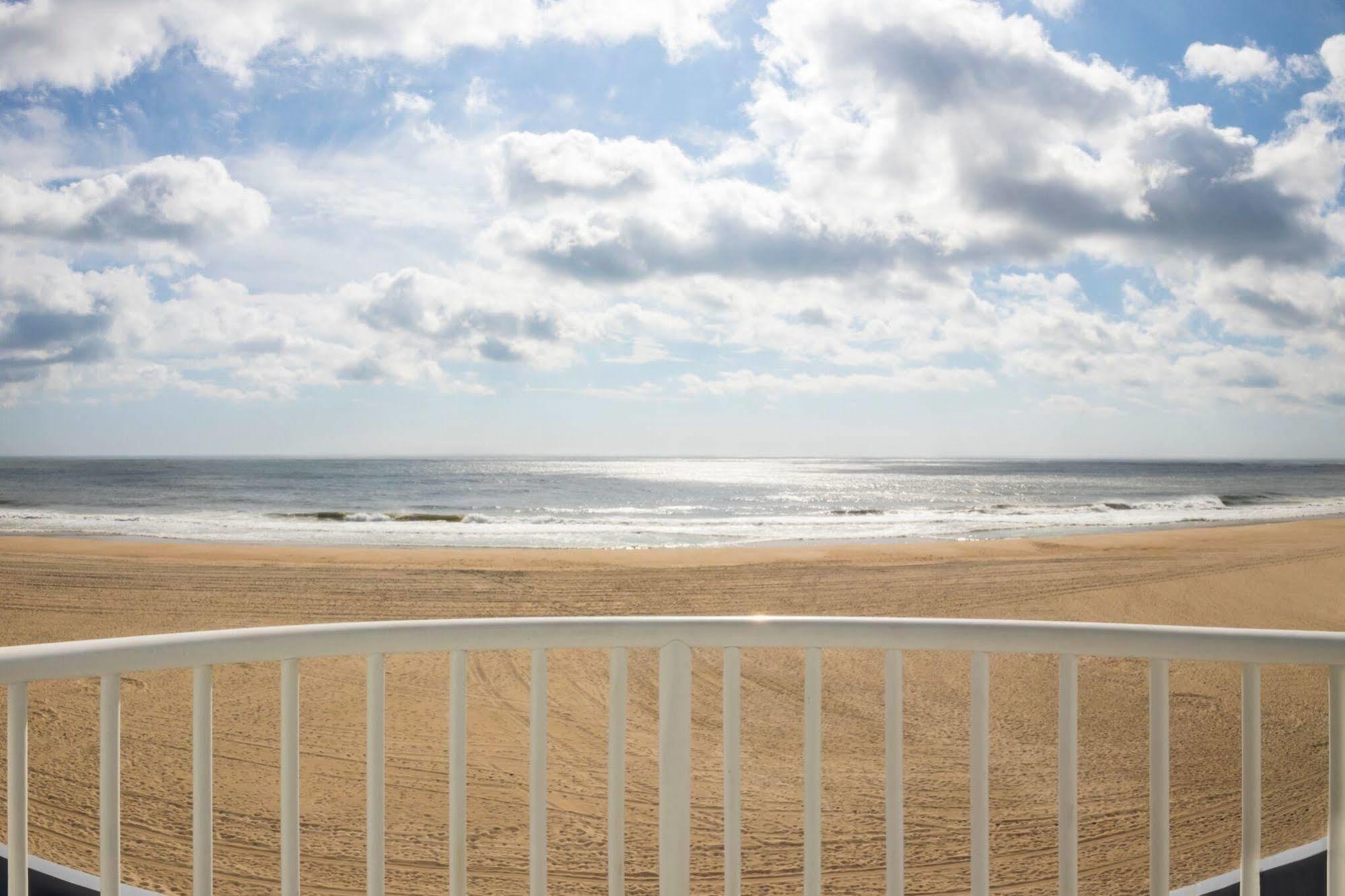 Hotel Tidelands Caribbean Boardwalk And Ocean City