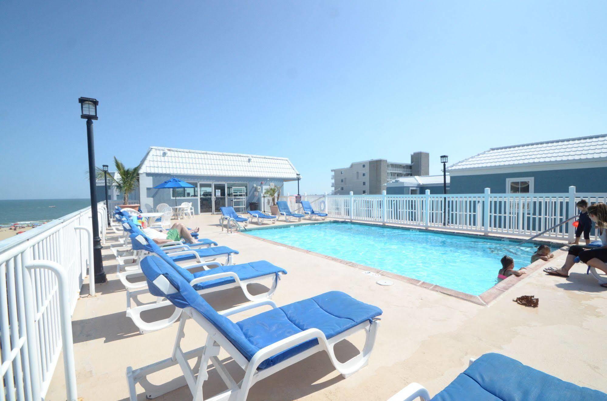 Tidelands Caribbean Boardwalk And Hotel 3*