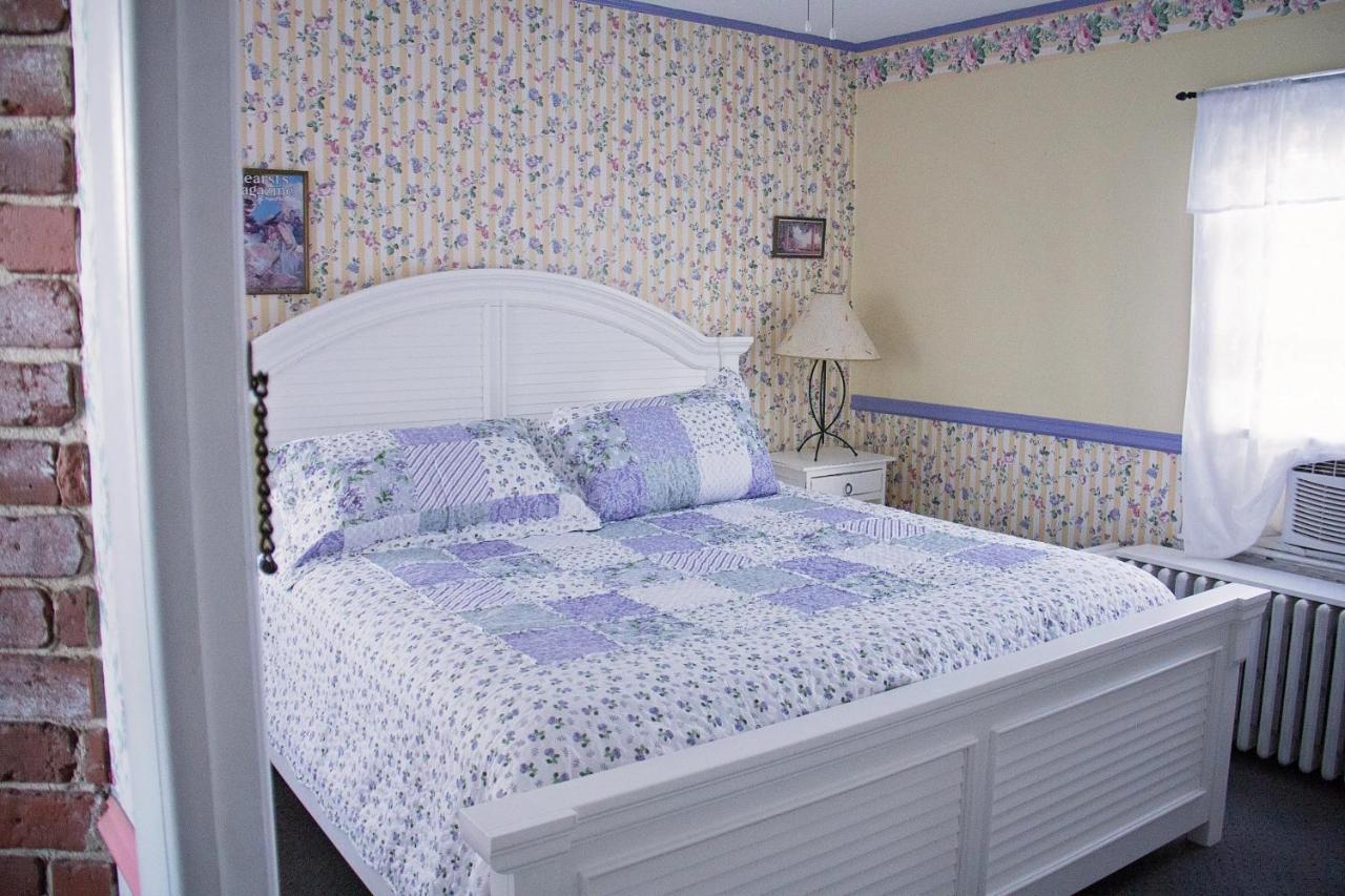 Atlantic House Bed & Breakfast 3*