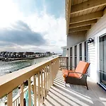 Bayfront Beauty At Mallard Landing