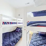 Saint Louis Ave, Unit D
