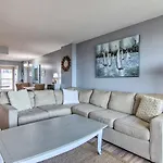 Ocean City Condo With Balcony - Steps To Beach!