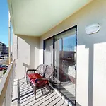 81 Beach Hill 301