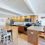 Village West 32