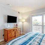 Balmoral Cove I - D