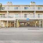 Oceanblock 61St C102