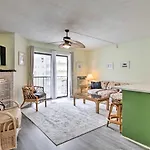 Bright Ocean City Condo - Walk To Beaches!
