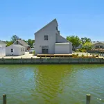 Nassau Village 54