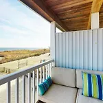 Beachwalk 7
