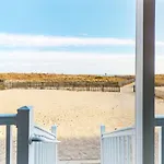 Beachwalk 7