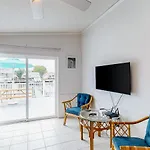 Montego Bay Gulf Stream Getaway