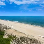 15 By The Sea 304