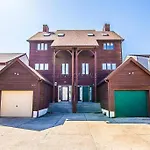 New Bijou Bayside Escape- 3Beds, Balcony, Deck, Dock