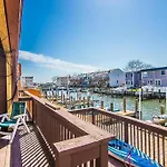 New Bijou Bayside Escape- 3Beds, Balcony, Deck, Dock