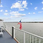 Harbour Island 403L Condo