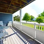 Harbour Club G7 Condo