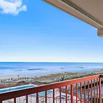Rainbow 306 - Oceanfront Luxury 3-Bedroom With Outdoor Pool