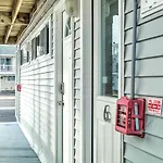 Bayfront Ocean City Condo, Walk To Beaches!