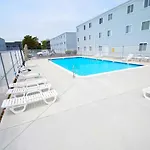 Summer Winds 202E Condo