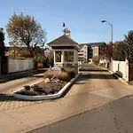 Harbour Island 402L Home