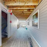 Eagle Bay 202
