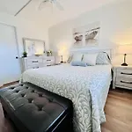 Beach Front Condo With Spectacular Views