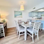 Beach Front Condo With Spectacular Views