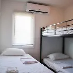 Modern 3Br Ocean Block Apt Walk To The Beach