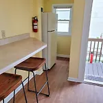 208 Cottage 5 Yellow 1St Unit