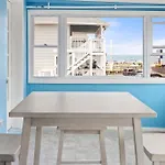 6 10Th Top Apartment Oceanview