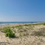 Ocean City Condo With Pool And Views Walk To Beach!
