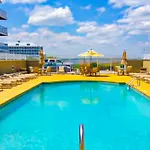 Lucayan 18
