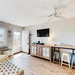 Sea Loft 302