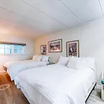 Diamond Beach 305