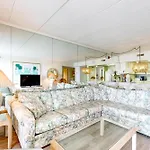 Diamond Beach 305