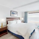 Marigot Beach 404