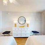 Fountainhead Towers 1310