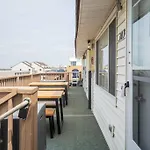 Perfect Wave-100 Steps To Beach Sleeps 4