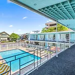 Eden Roc Motel