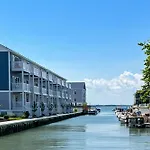 Island Cove C