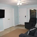 Cozy Home Walking Distance From Beach With Private Patio