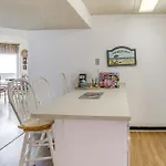 Ocean City Condo With Balcony And Direct Beach Access!