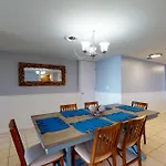 Fountainhead Towers 906