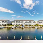 Hidden Harbour 331J
