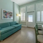Commander Hotel & Suites