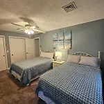Cozy Bayside Beachhouse