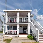 213A Philadelphia Ave