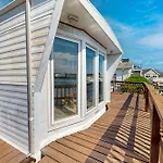 Oyster Lane Hideout
