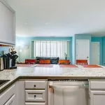 Ocean City Condo - 2 Blocks To Beach And Boardwalk!